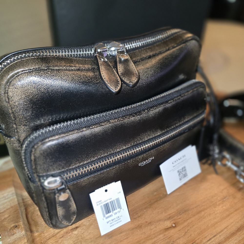 NWT Coach DAKOTA Crossbody in Loved Leather - Picture 3 of 8